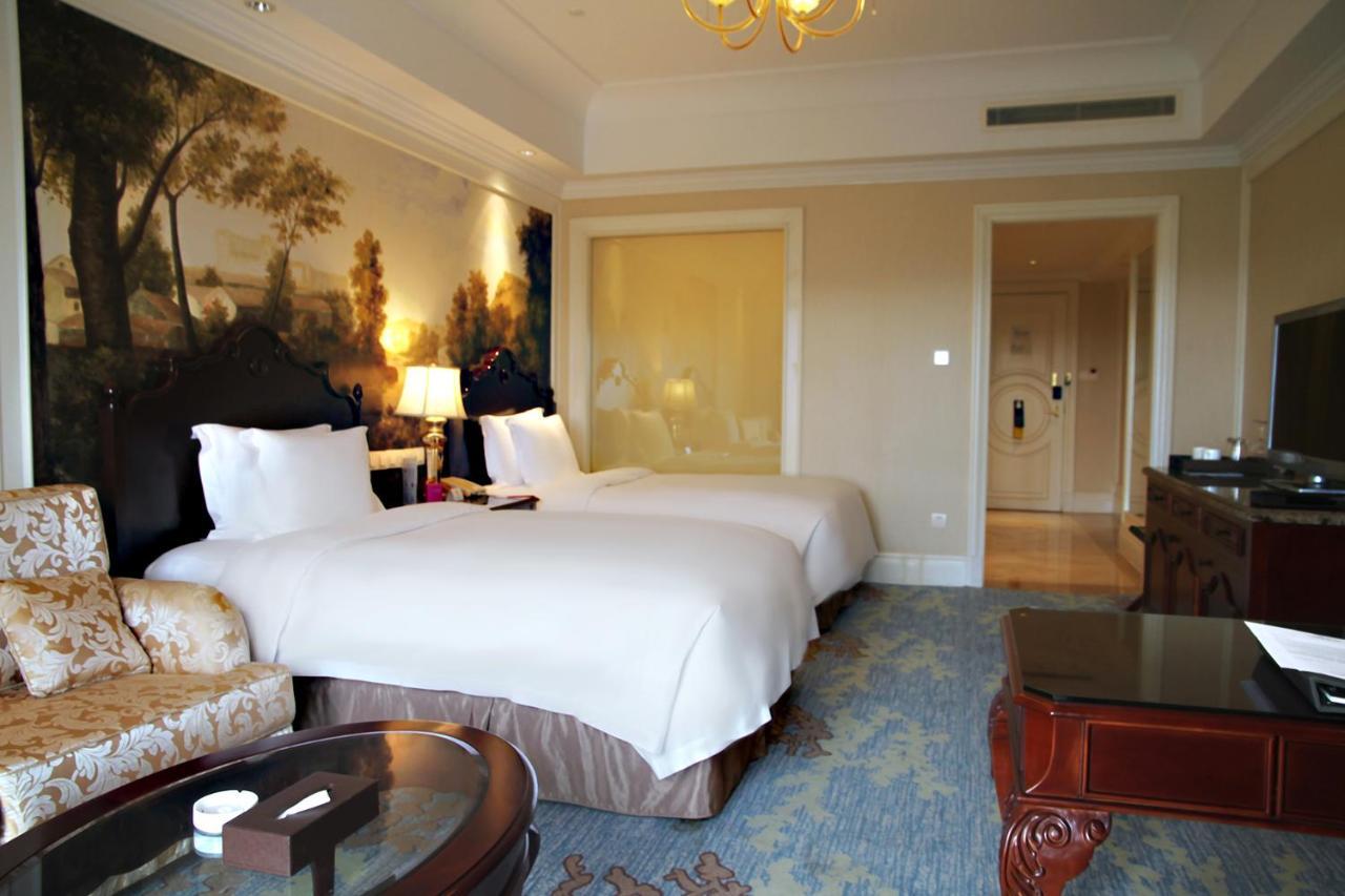 Crowne Plaza Ocean Spring Resort By Ihg Jimo Esterno foto