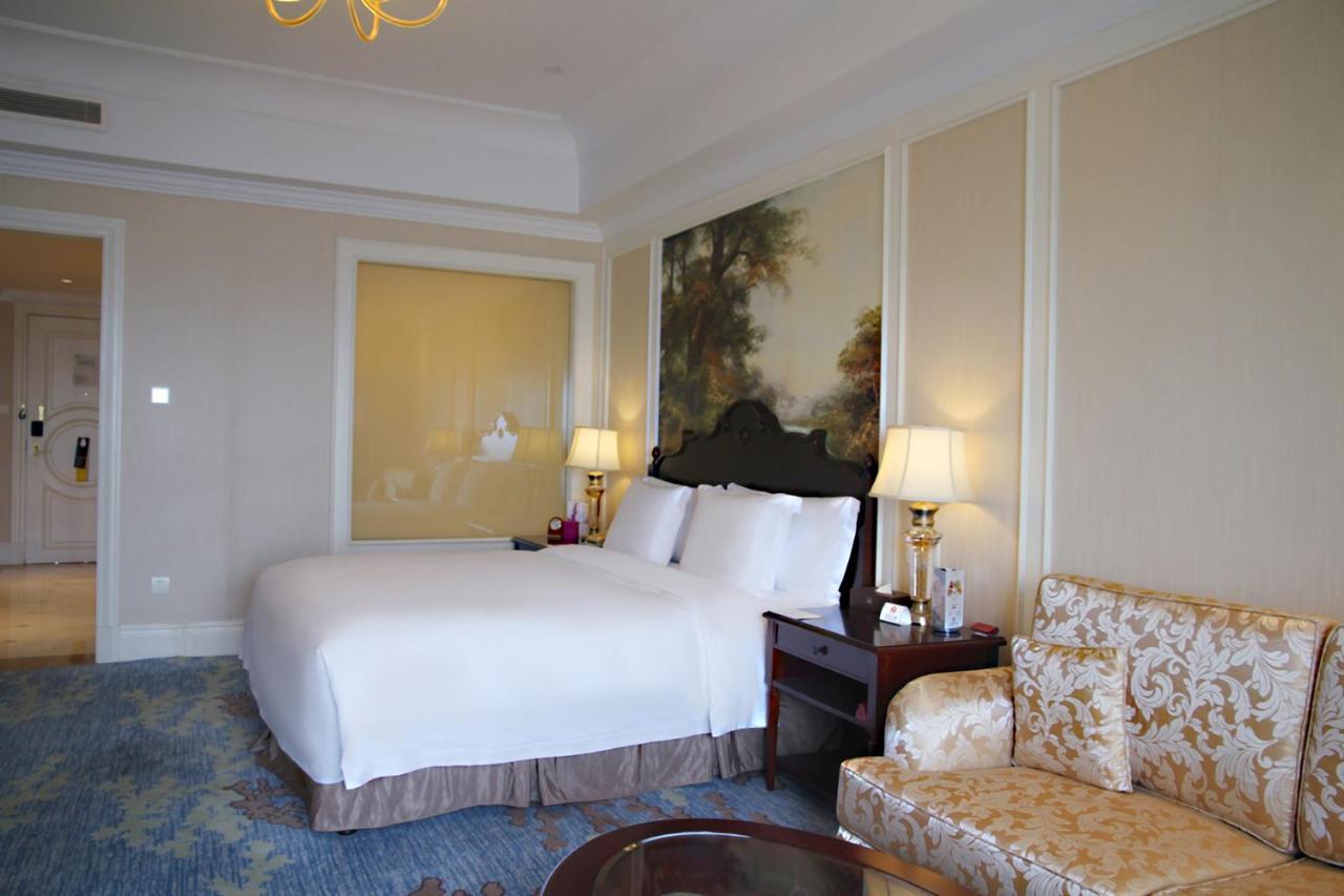 Crowne Plaza Ocean Spring Resort By Ihg Jimo Esterno foto