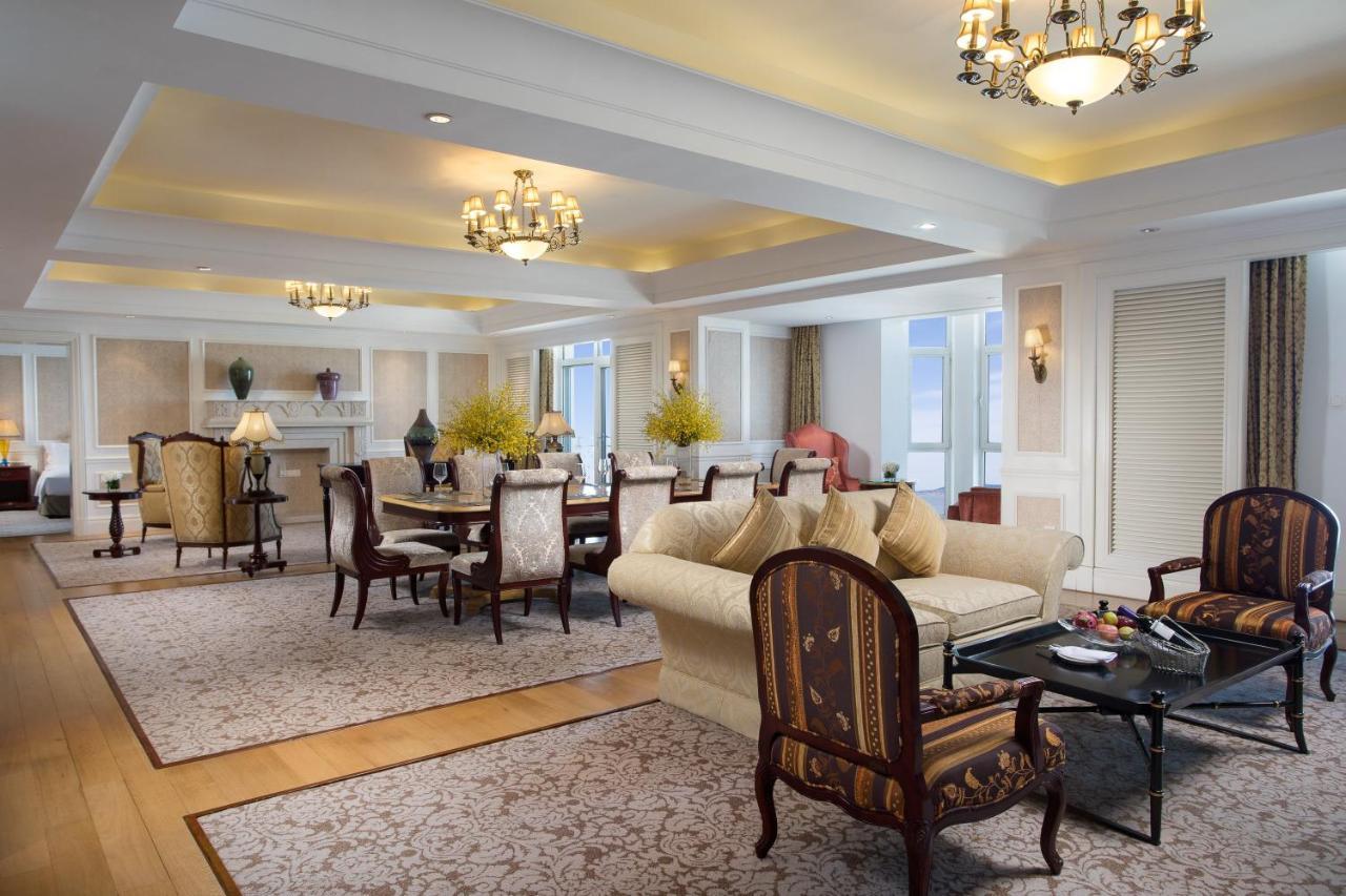 Crowne Plaza Ocean Spring Resort By Ihg Jimo Esterno foto