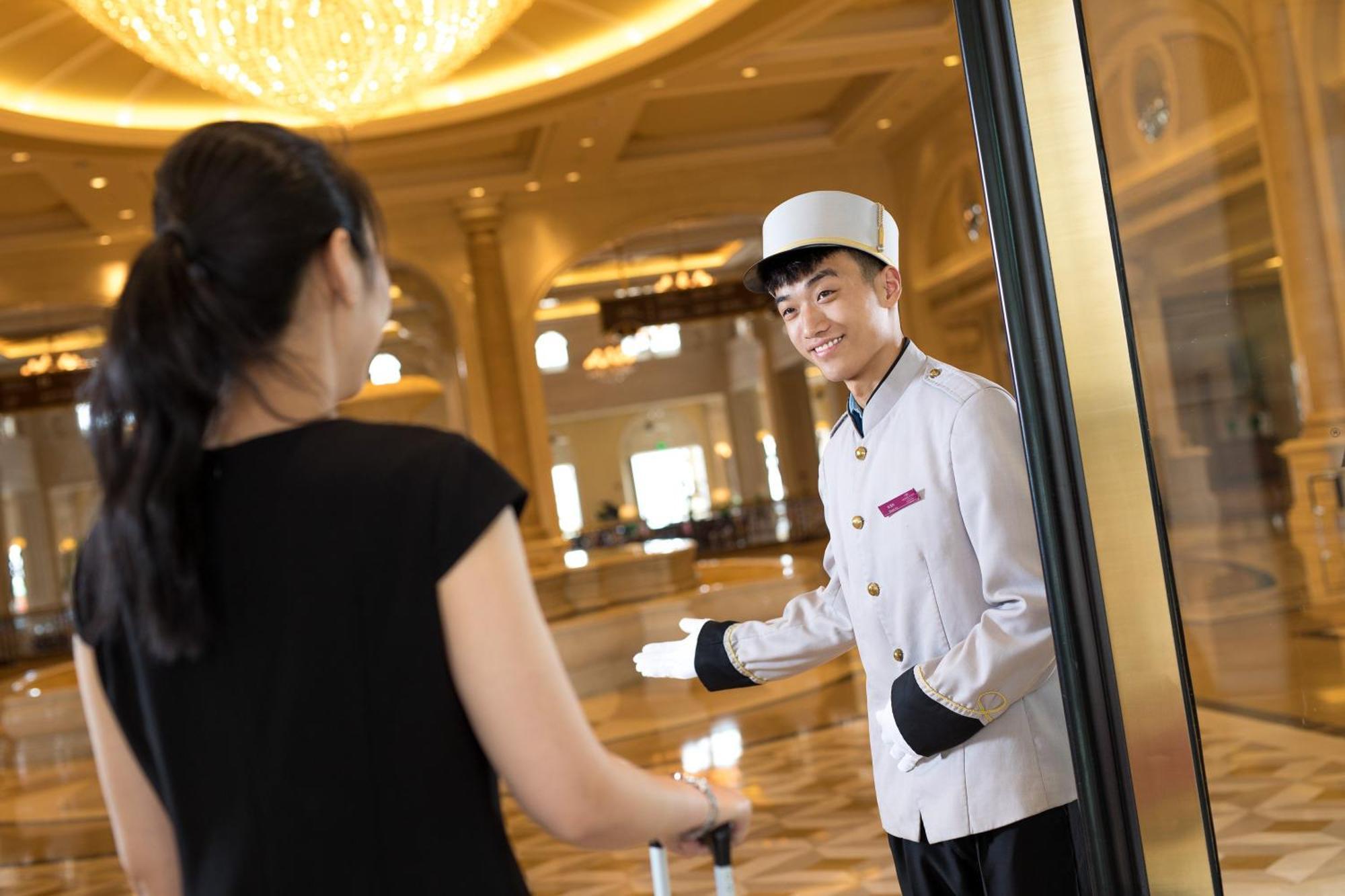 Crowne Plaza Ocean Spring Resort By Ihg Jimo Esterno foto